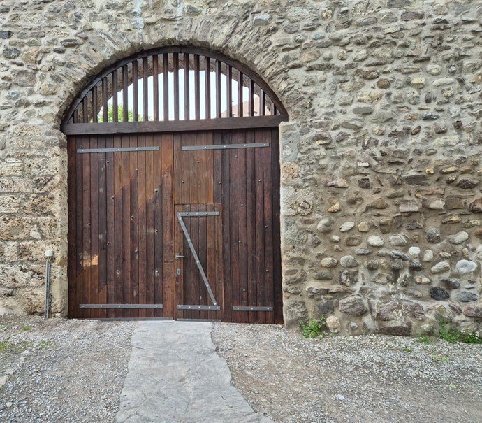 chateau_porte_meleze_face_exterieure
