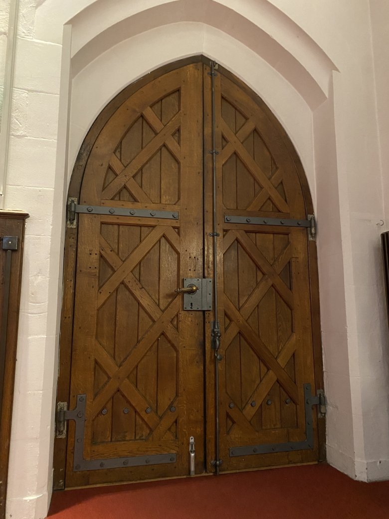 eglise_anglaise_porte_interieure